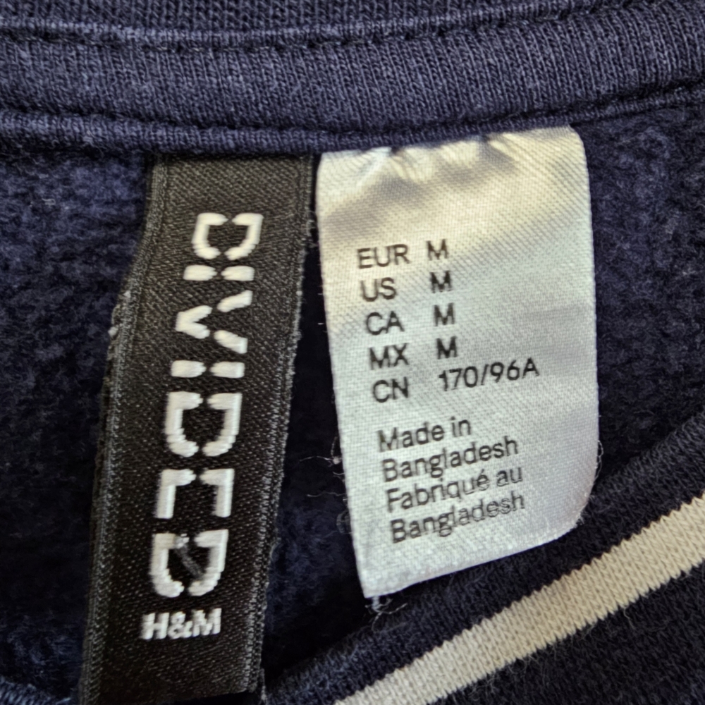 Cropped H&M Sweatshirt - Picture 6 of 8